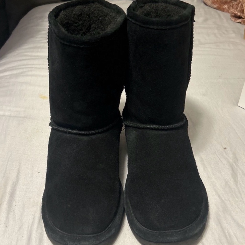 BearPaw Black Winter Boots